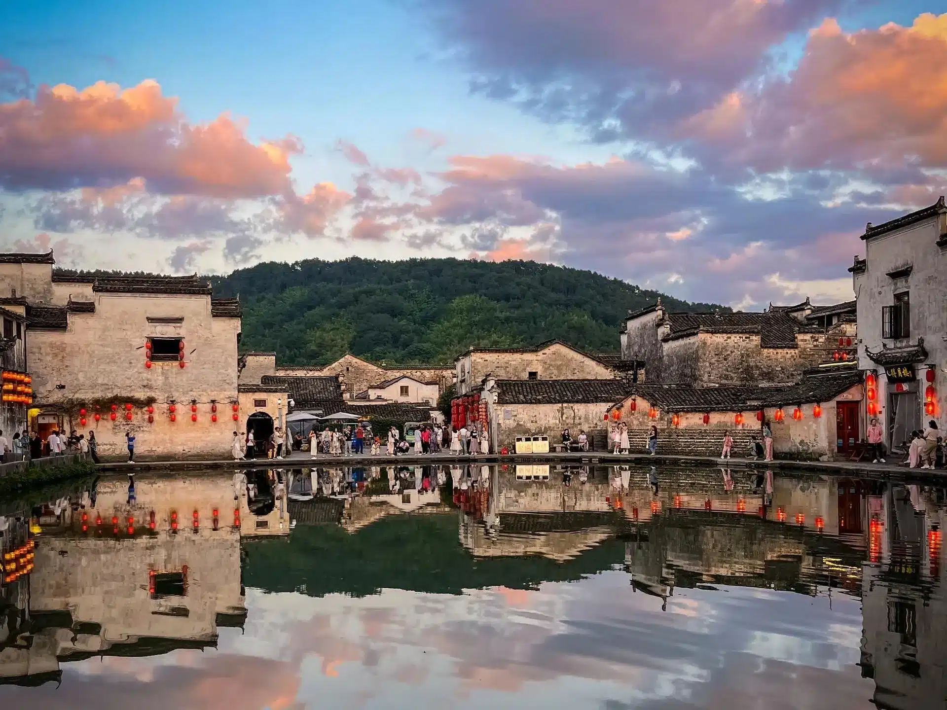 Путеводитель по Хуаншаню: древняя деревня Хунцунь