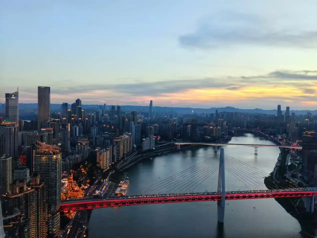 Раффлз Дискавери Под в Чунцине