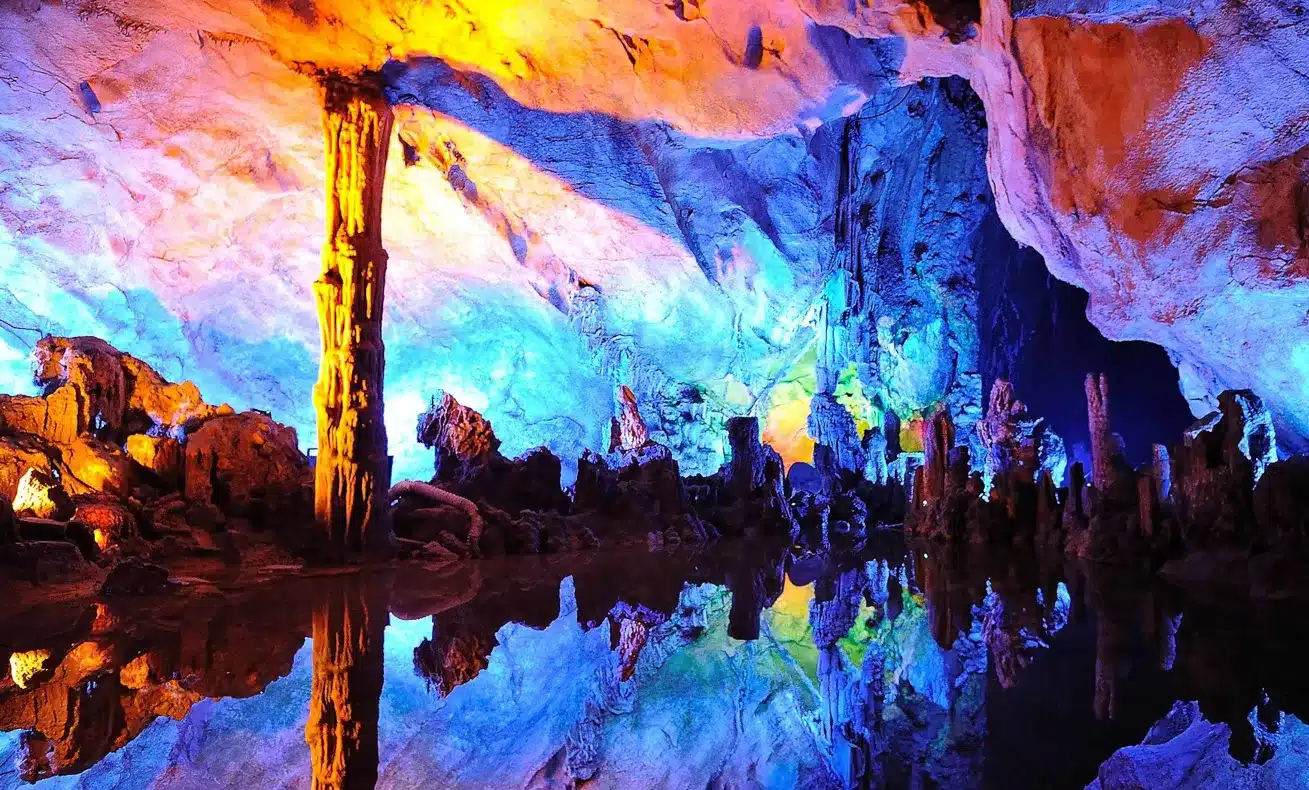 Пещера тростниковой флейты