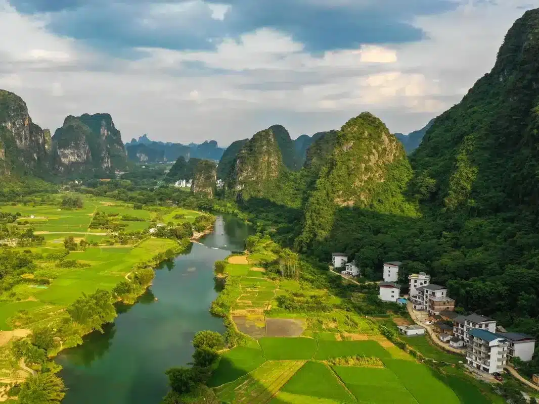 Шилихуалан — Десятимильная галерея в Гуйлине