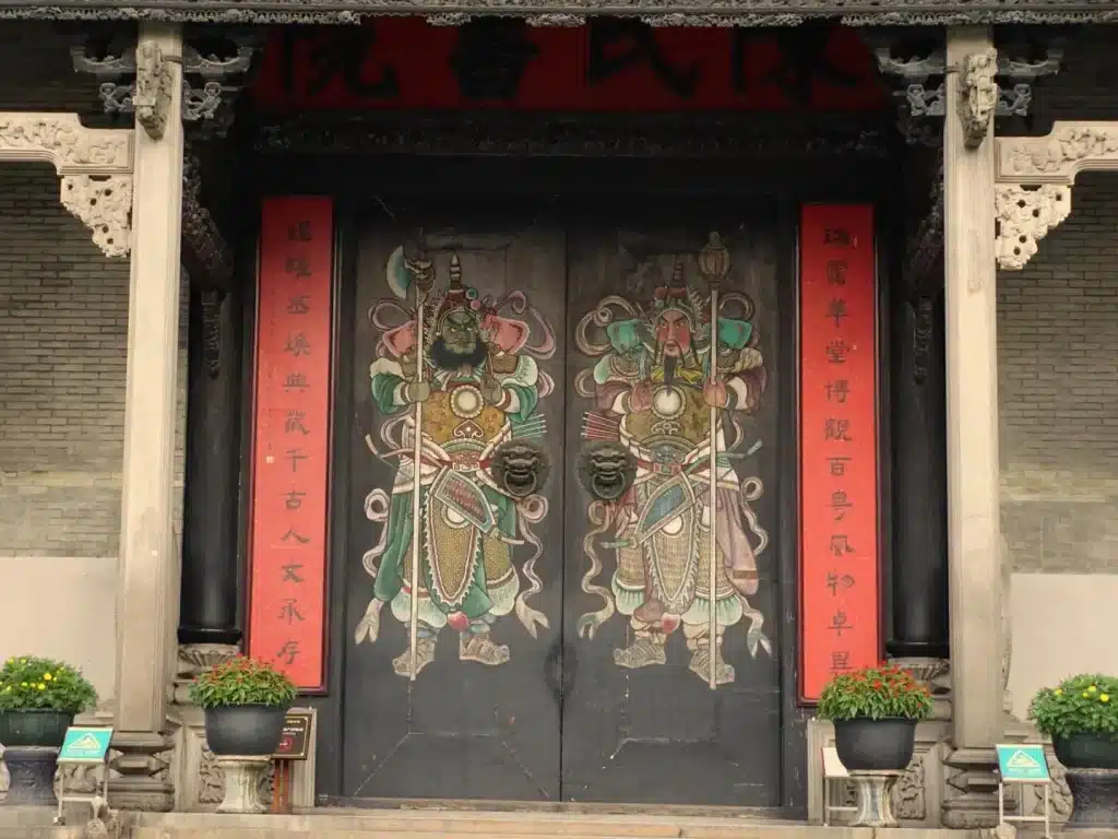 Чугунное и медное литье и цветной рисунок