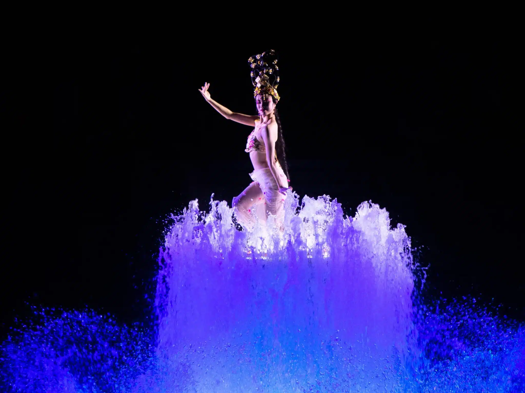 Дворец Хуацин Сиань — Источники и Бассейны Хуацин, Термальные Воды и История