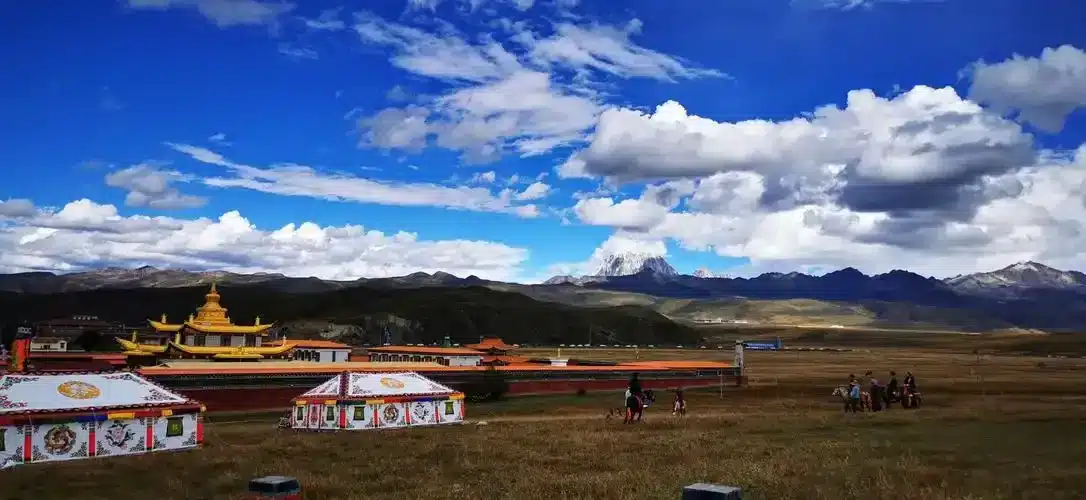 Храм Тагун Провинции Сычуань