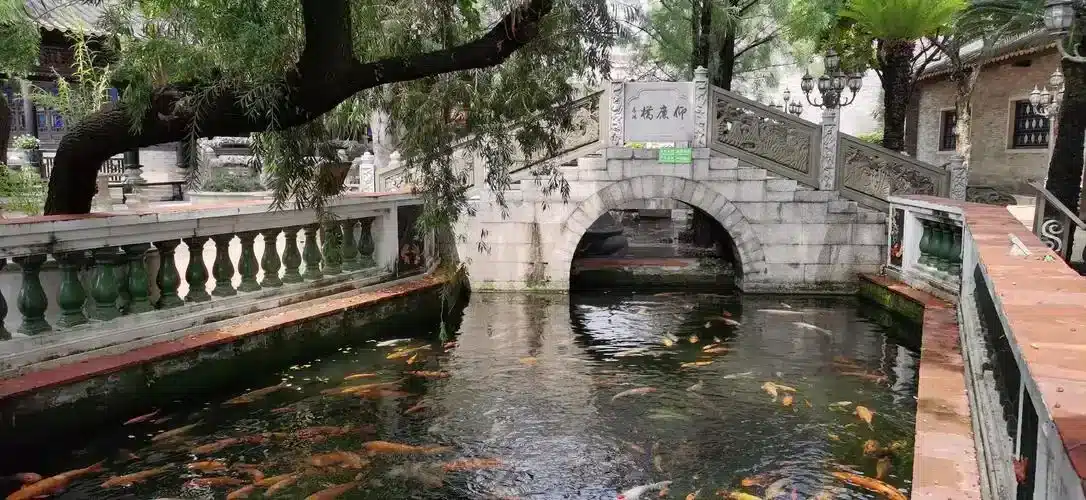 Парк Баомо в Гуанчжоу