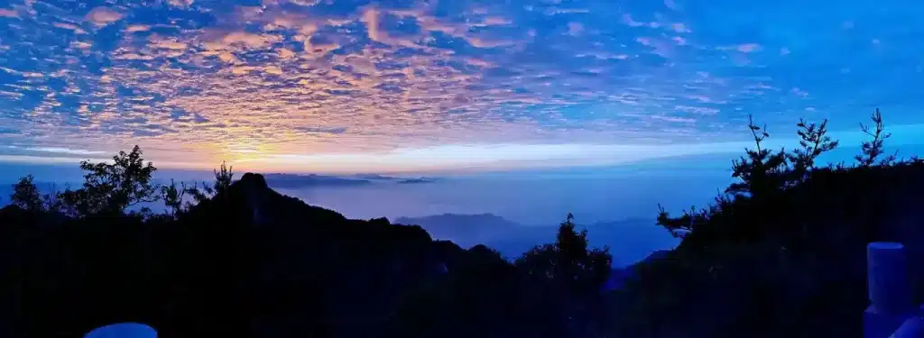 прекрасный вид на горе Байюнь