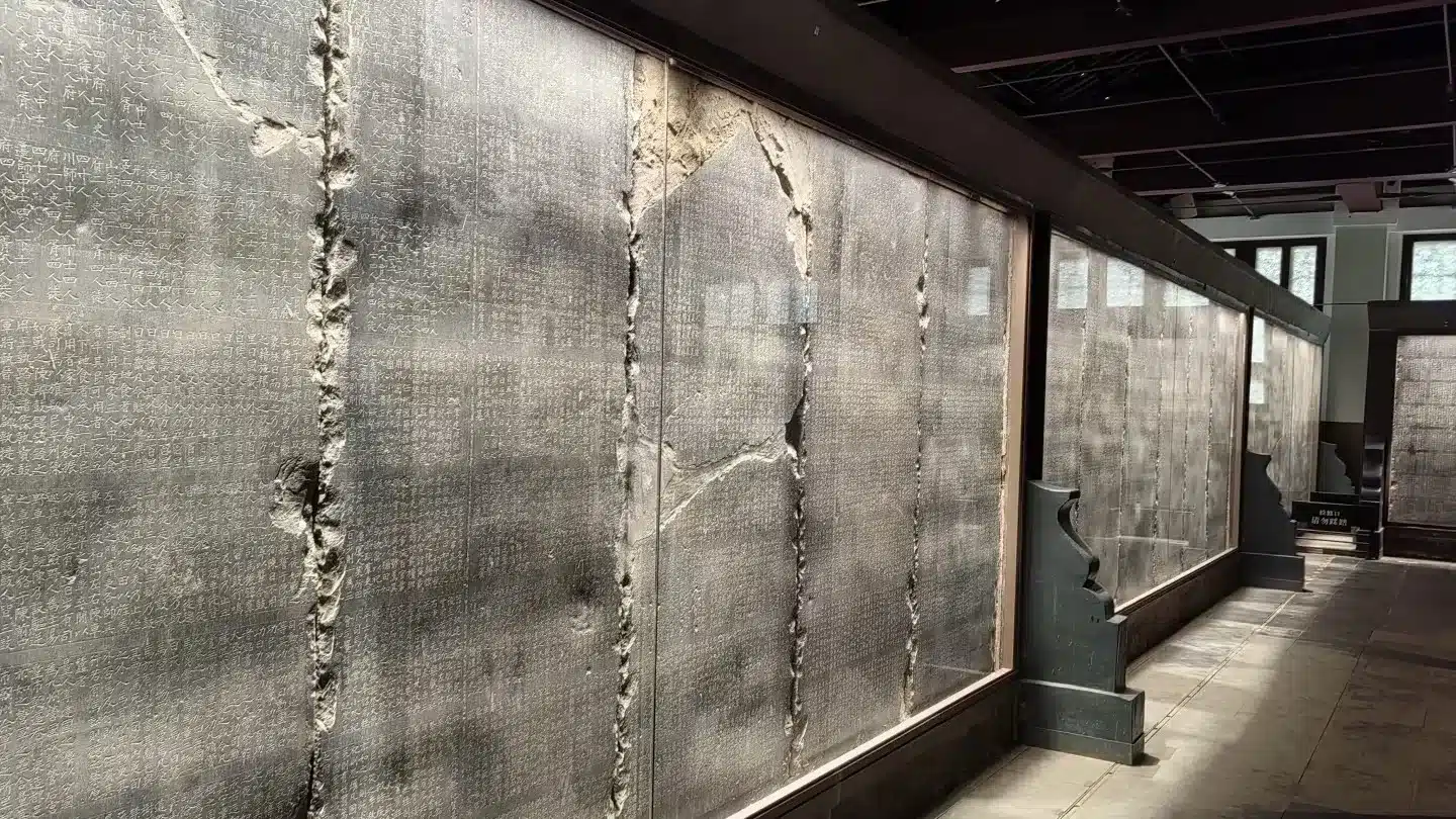 Художественная галерея резьбы по камню в Сиане