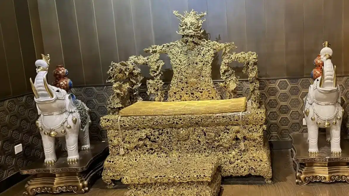 медная скульптура