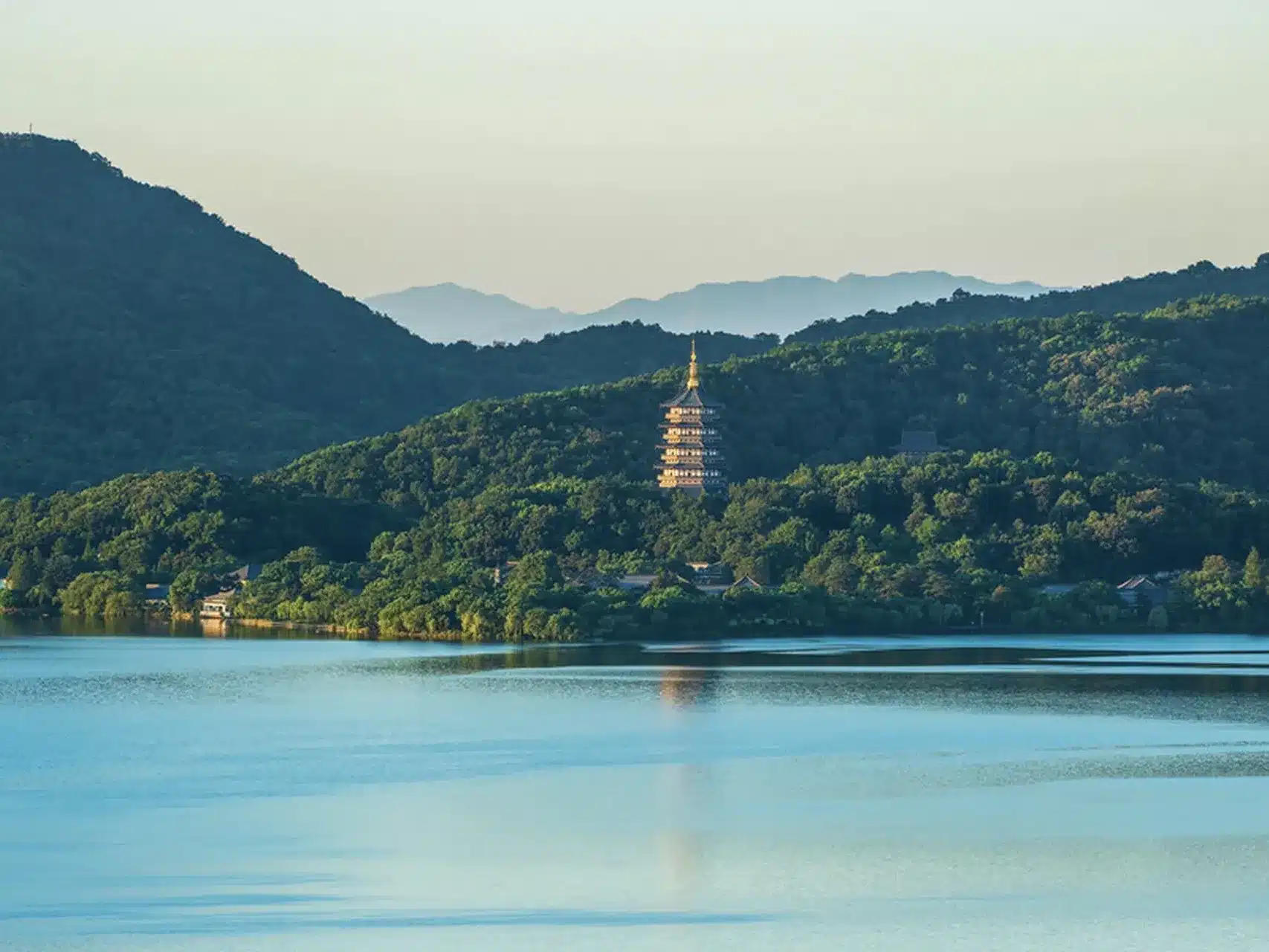 Озеро Сиху в Ханчжоу — красота, история и легенды
