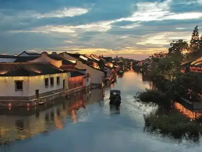 Учжэнь — древний Водный город Китая в провинции Чжэцзян