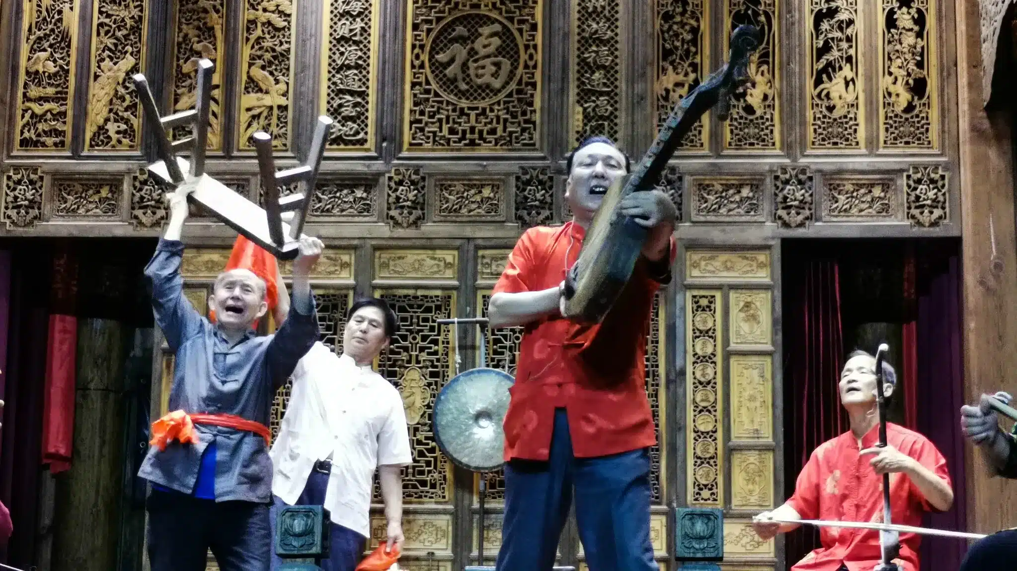 представление "Лаоцян" в Семейном комплексе Гао