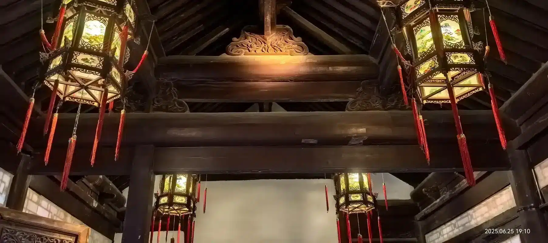 резьба по дереву