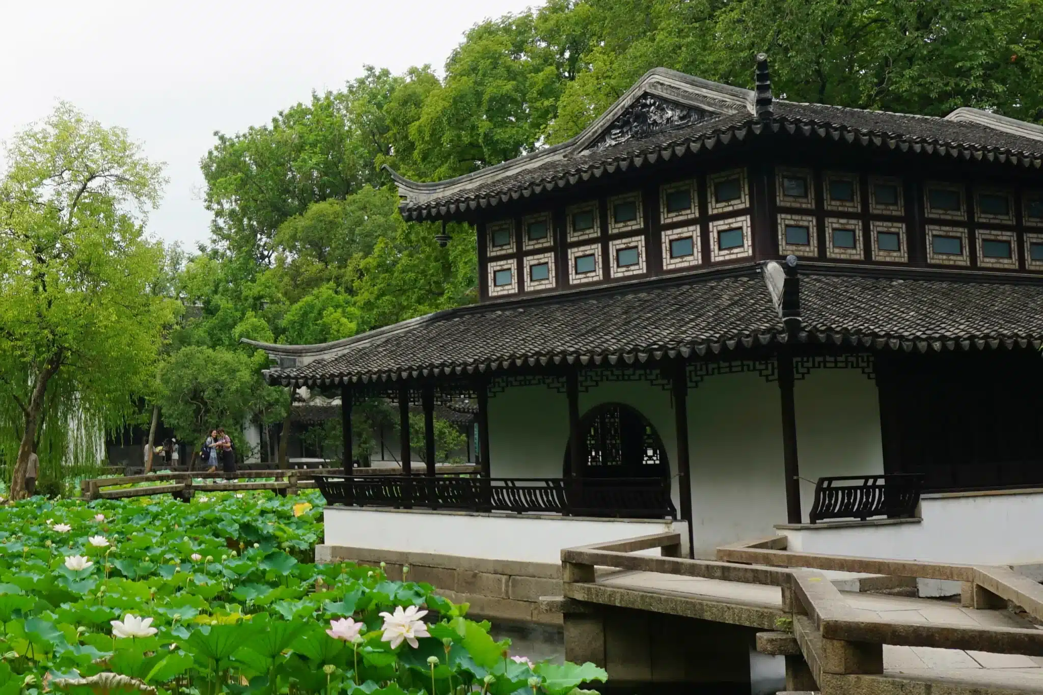 Восточная часть