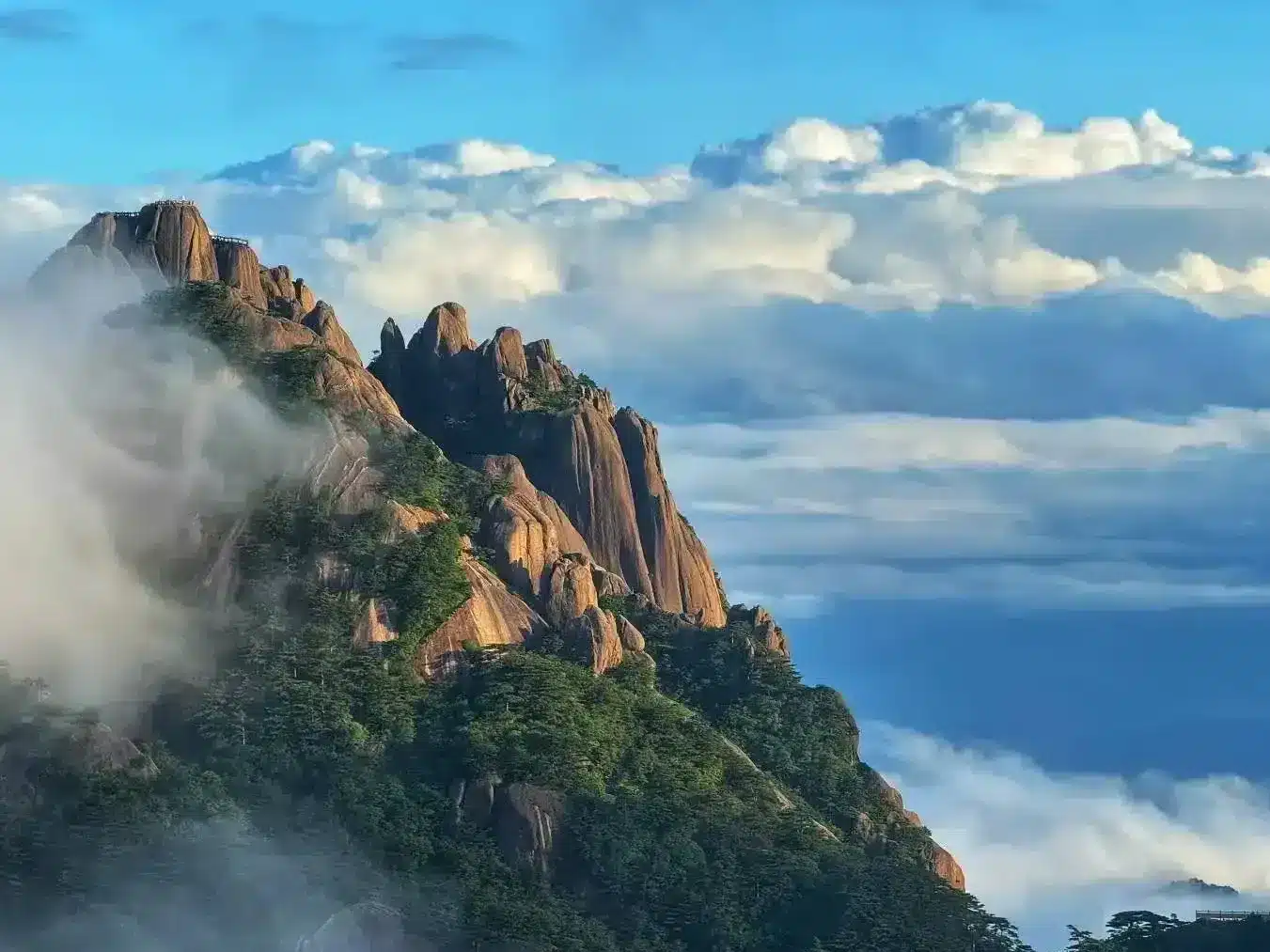 Горы Хуаншань