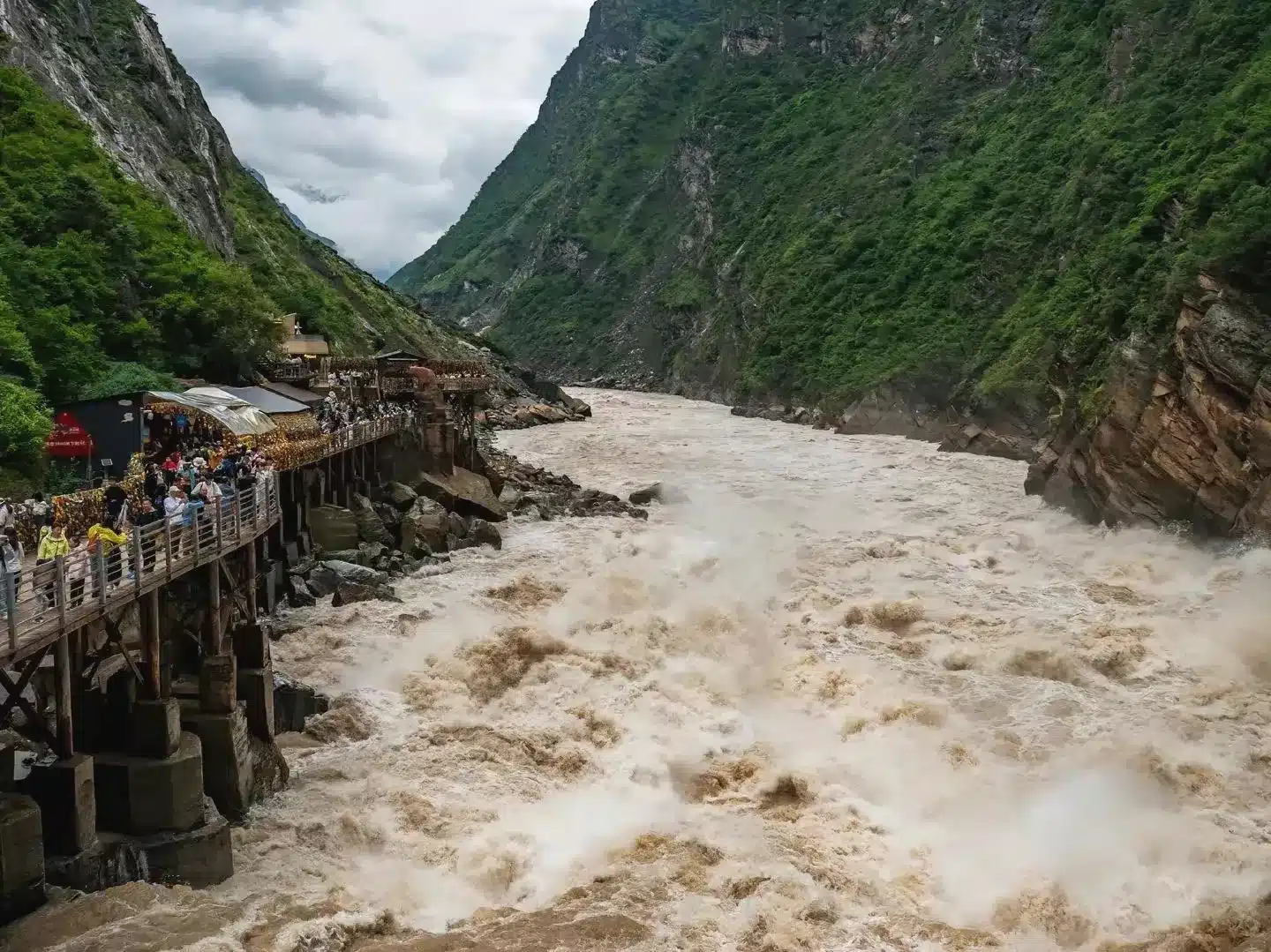 ущелье Прыгающего Тигра