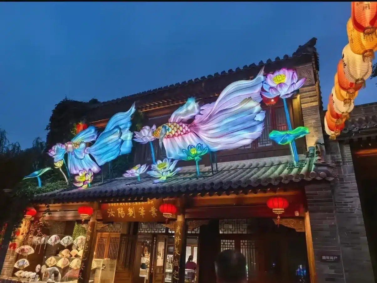 Древний город Лои