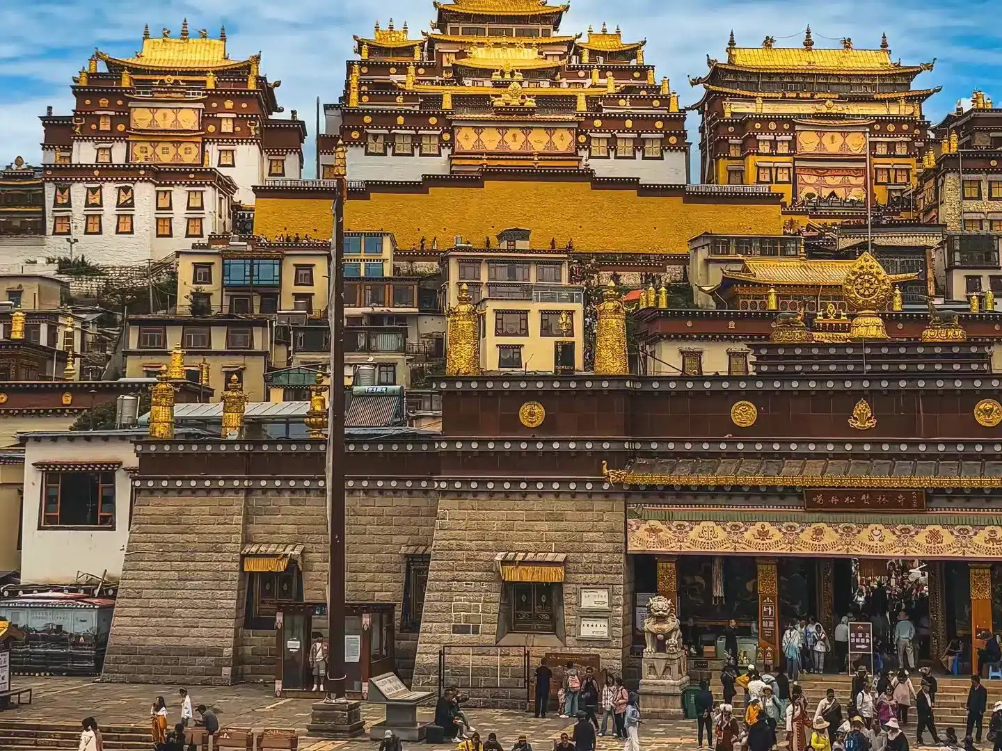 монастырь Сунцзанлинь