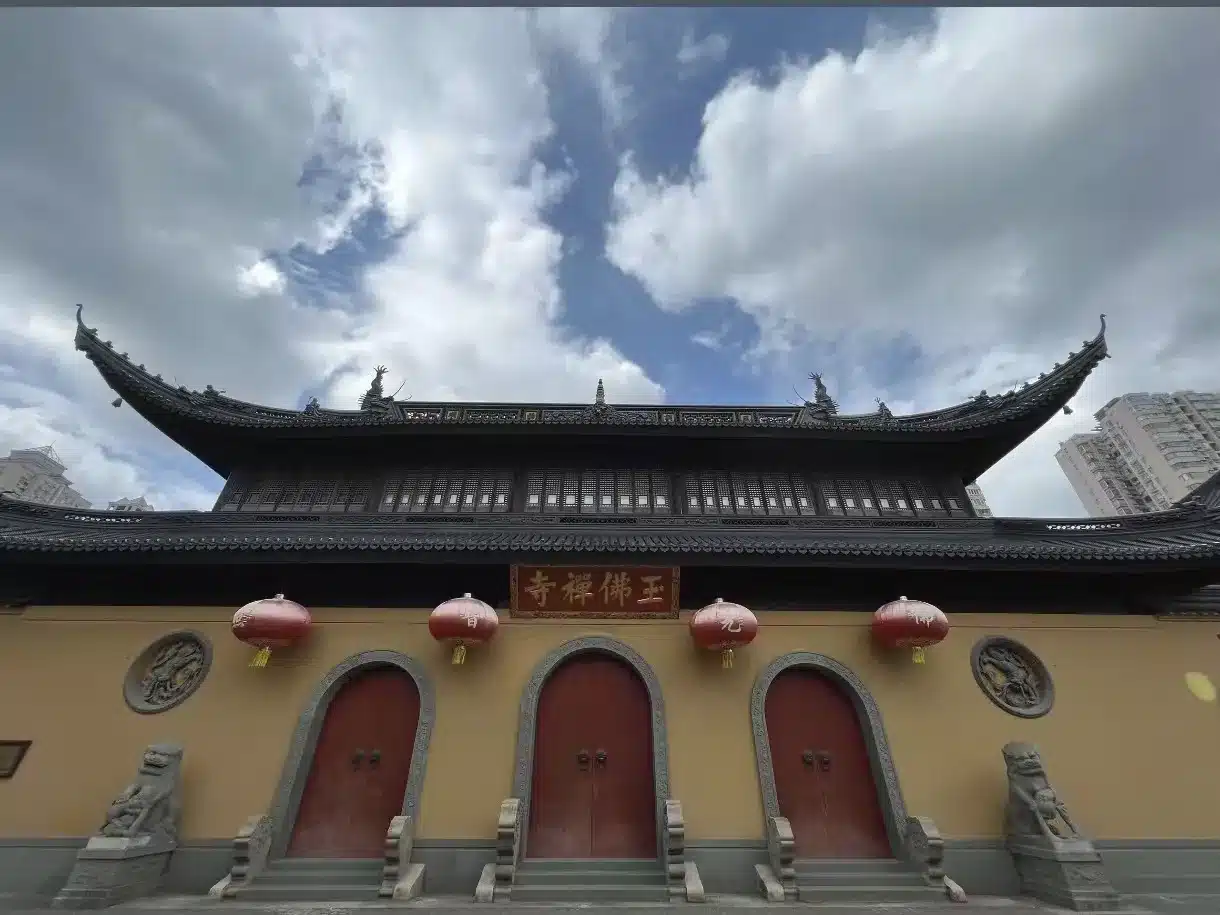 Храм Нефритового Будды