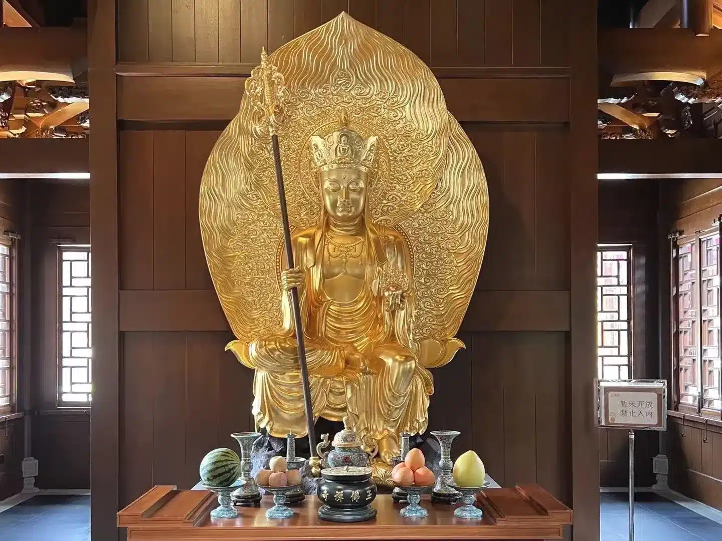 Храм Нефритового Будды в Шанхае