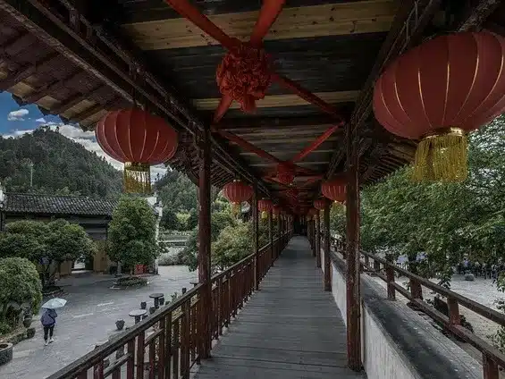 Мансарда Линъюнь