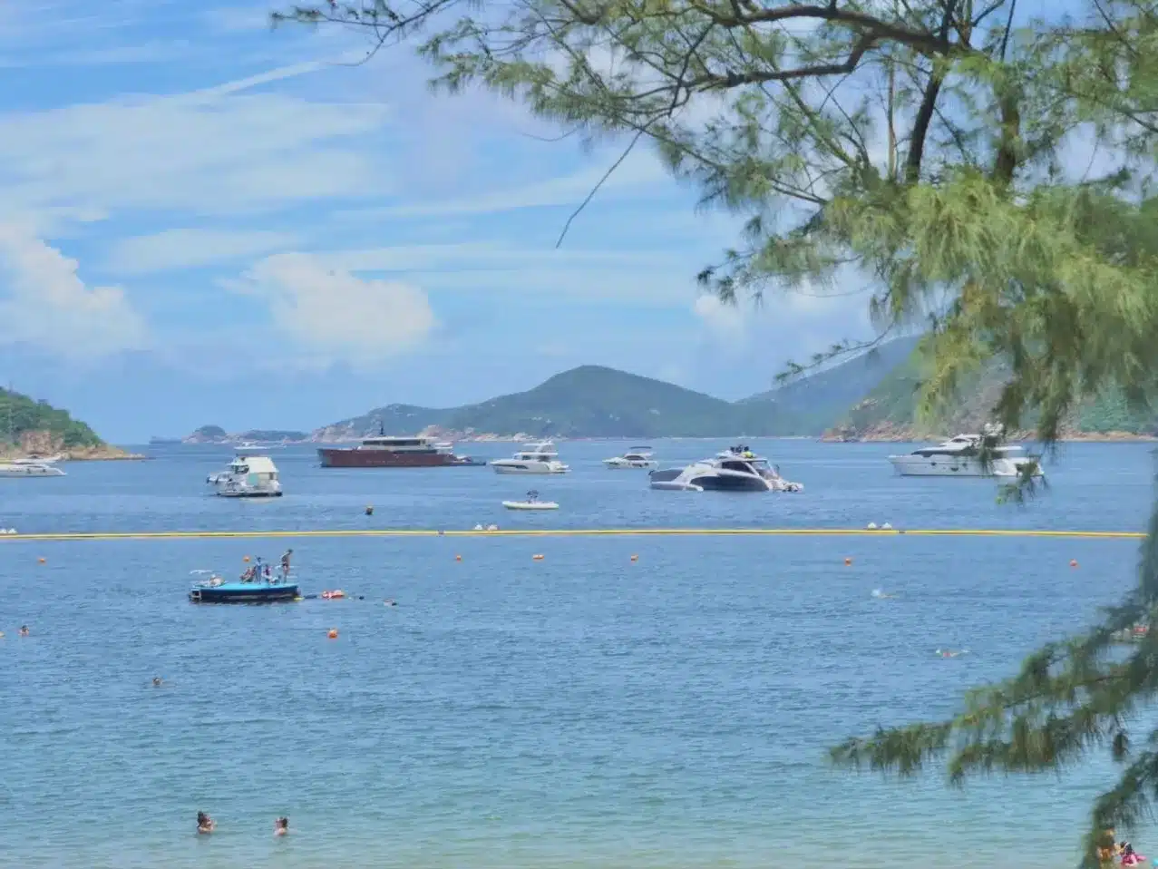 Пляж Репалс-Бэй в городе Гонконг