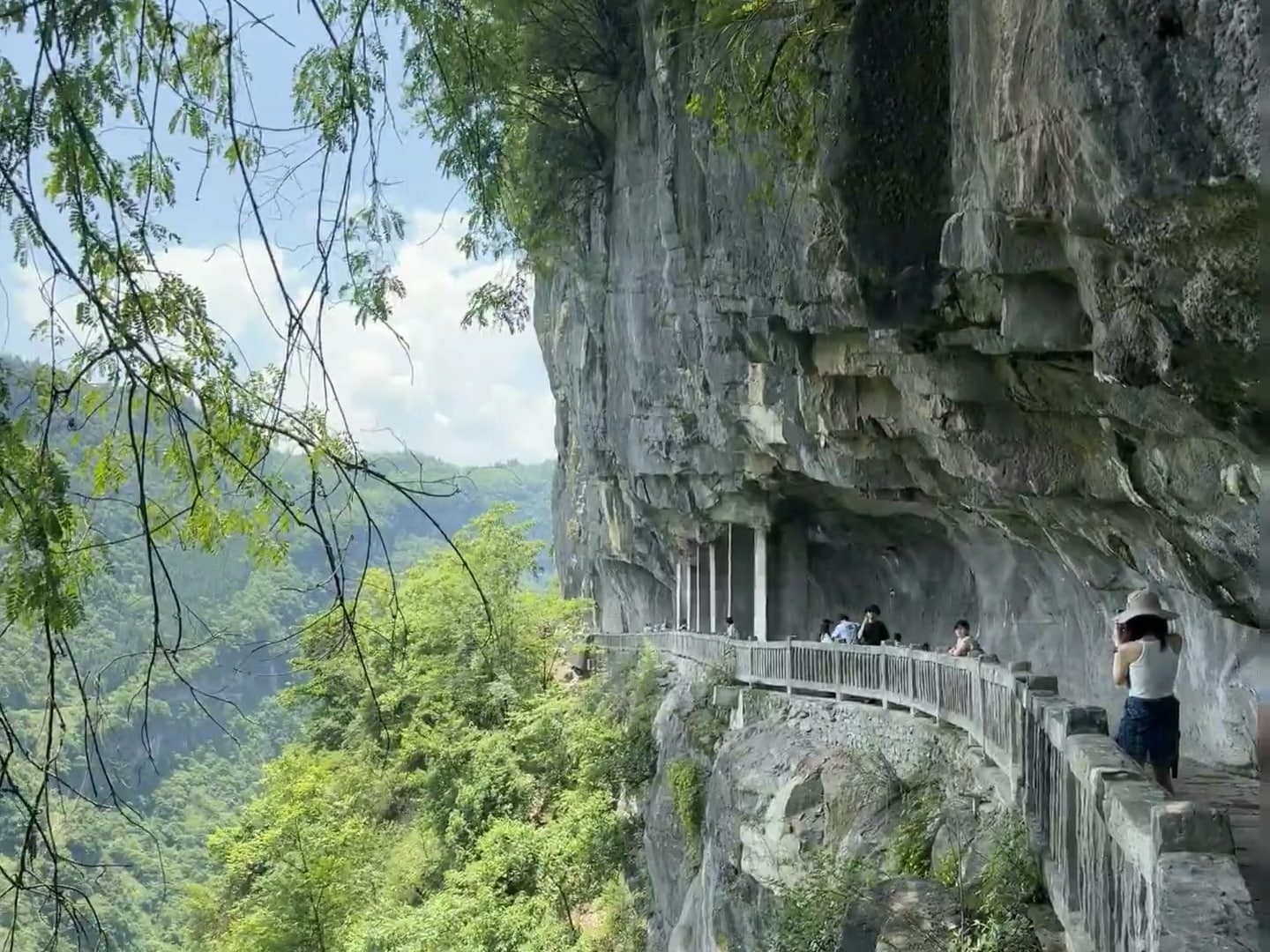 Улун Три природных моста