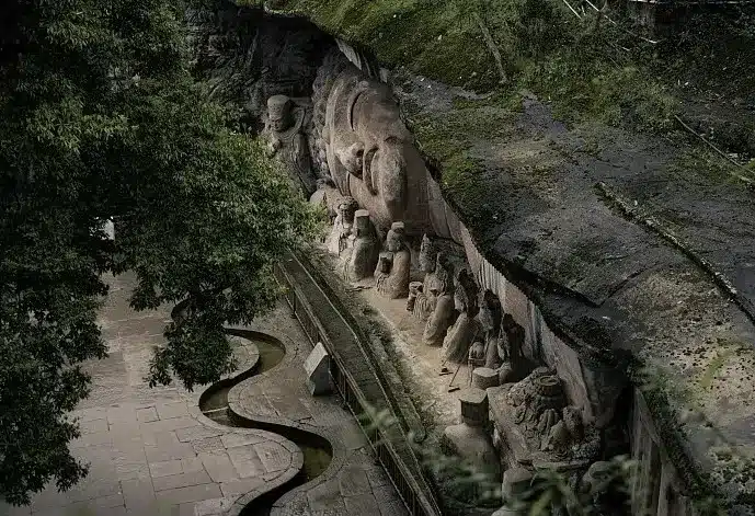 Наскальные рельефы Дацзу в Чунцине