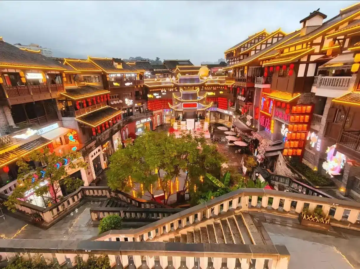 Тур в Чунцине на 3 дня — классика города, природы и культуры: Тур в древний город Цыцикоу