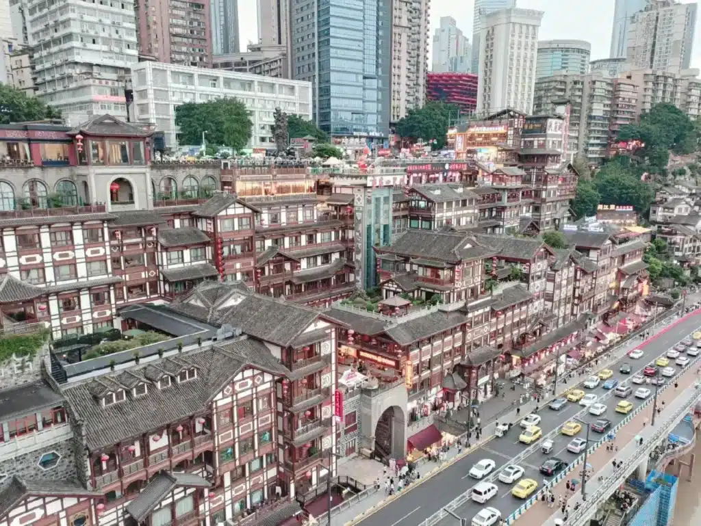 тур в Чунцин: Пещера Хунъядун