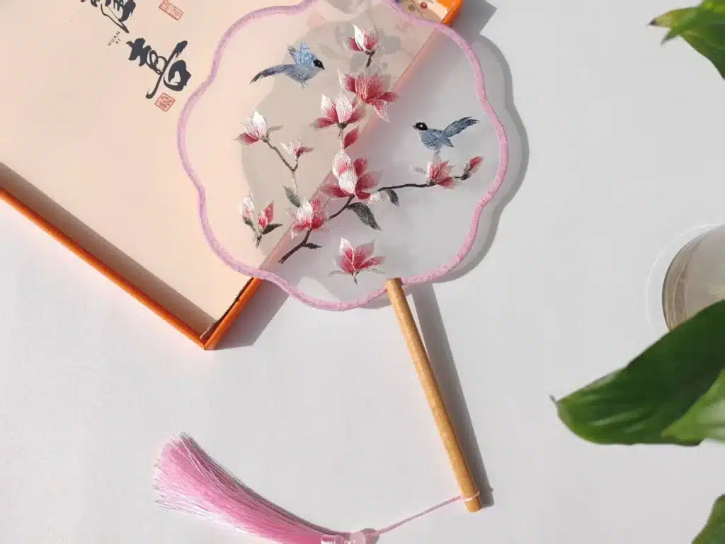 Что привезти из Китая: Вышивка