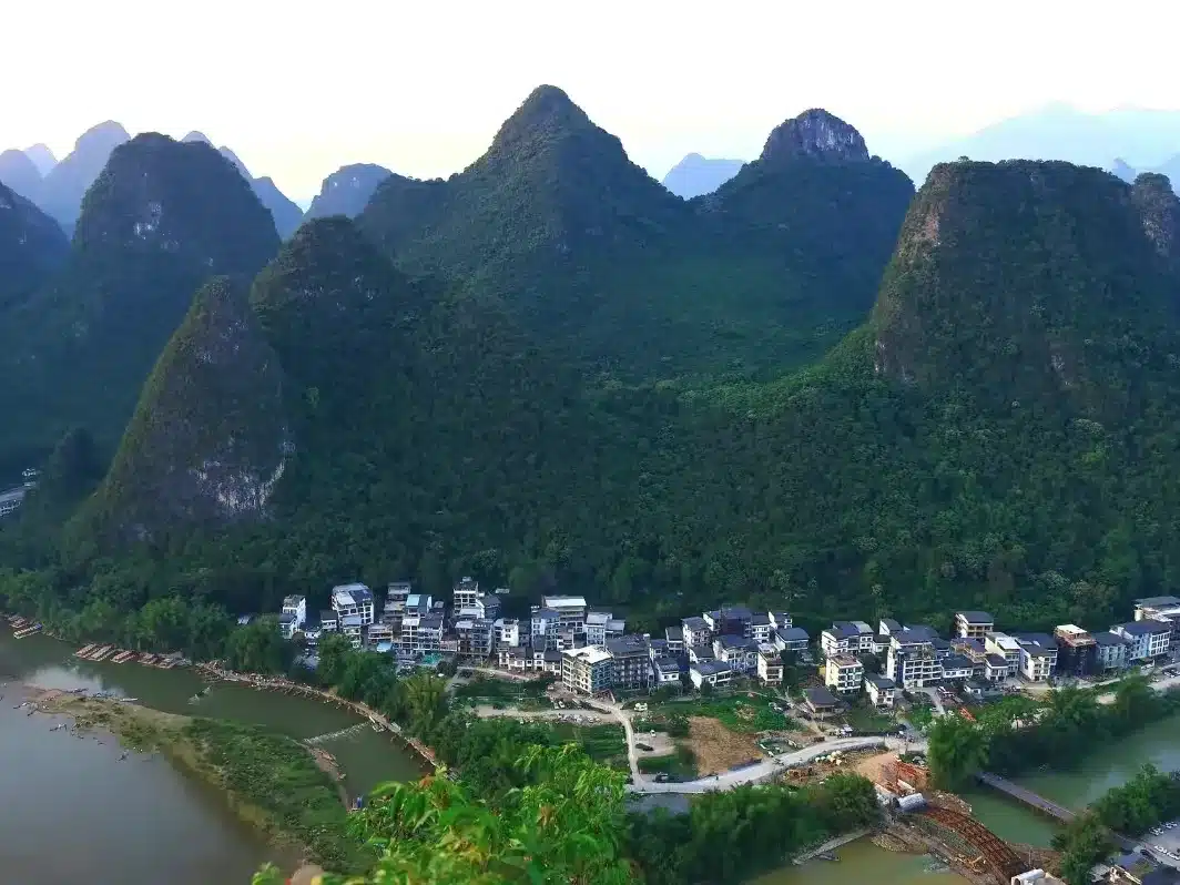 тур в Гуйлин-гора Лаочжай