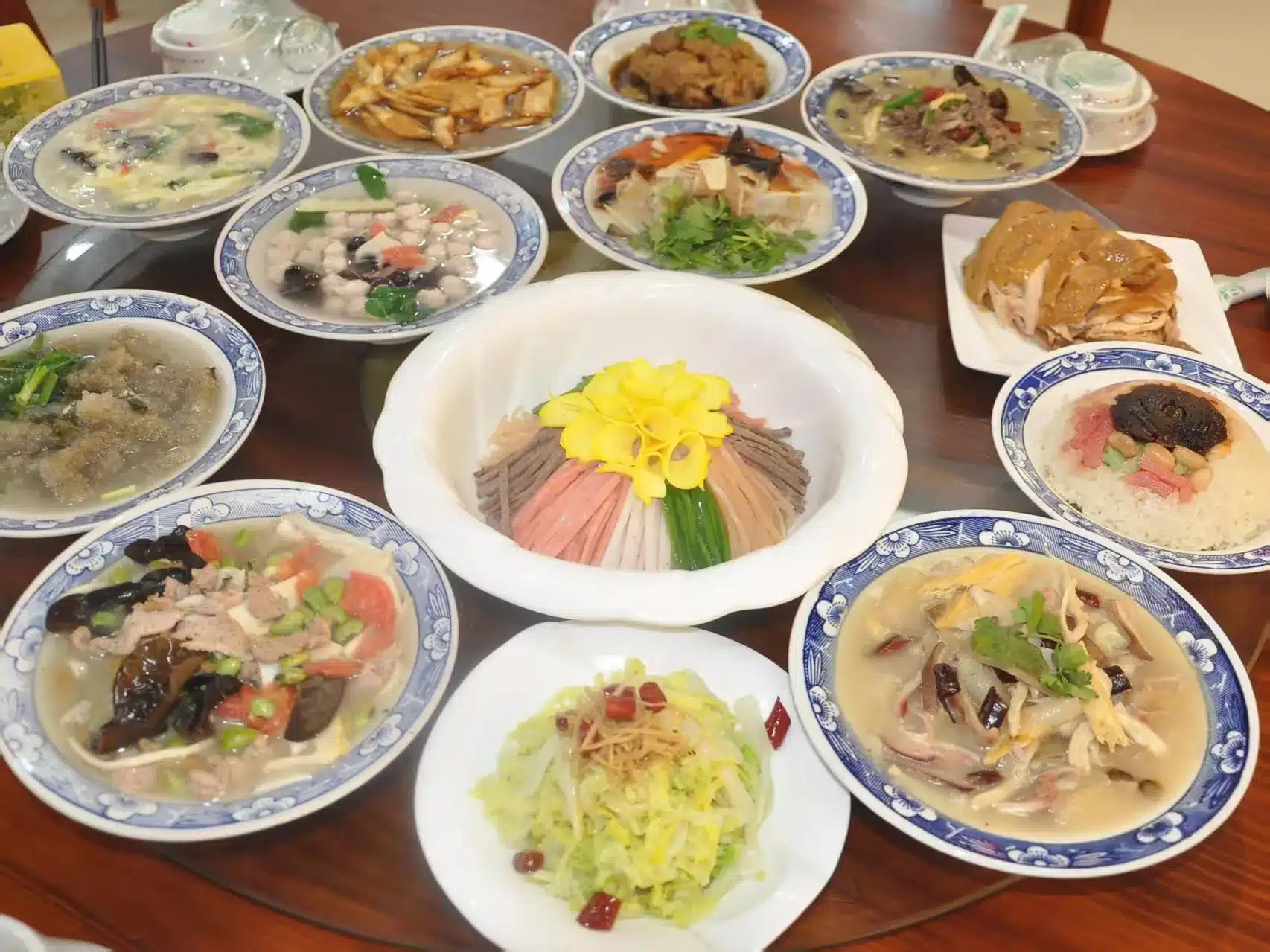 Лоянский банкет "Шуйси" в Лояне