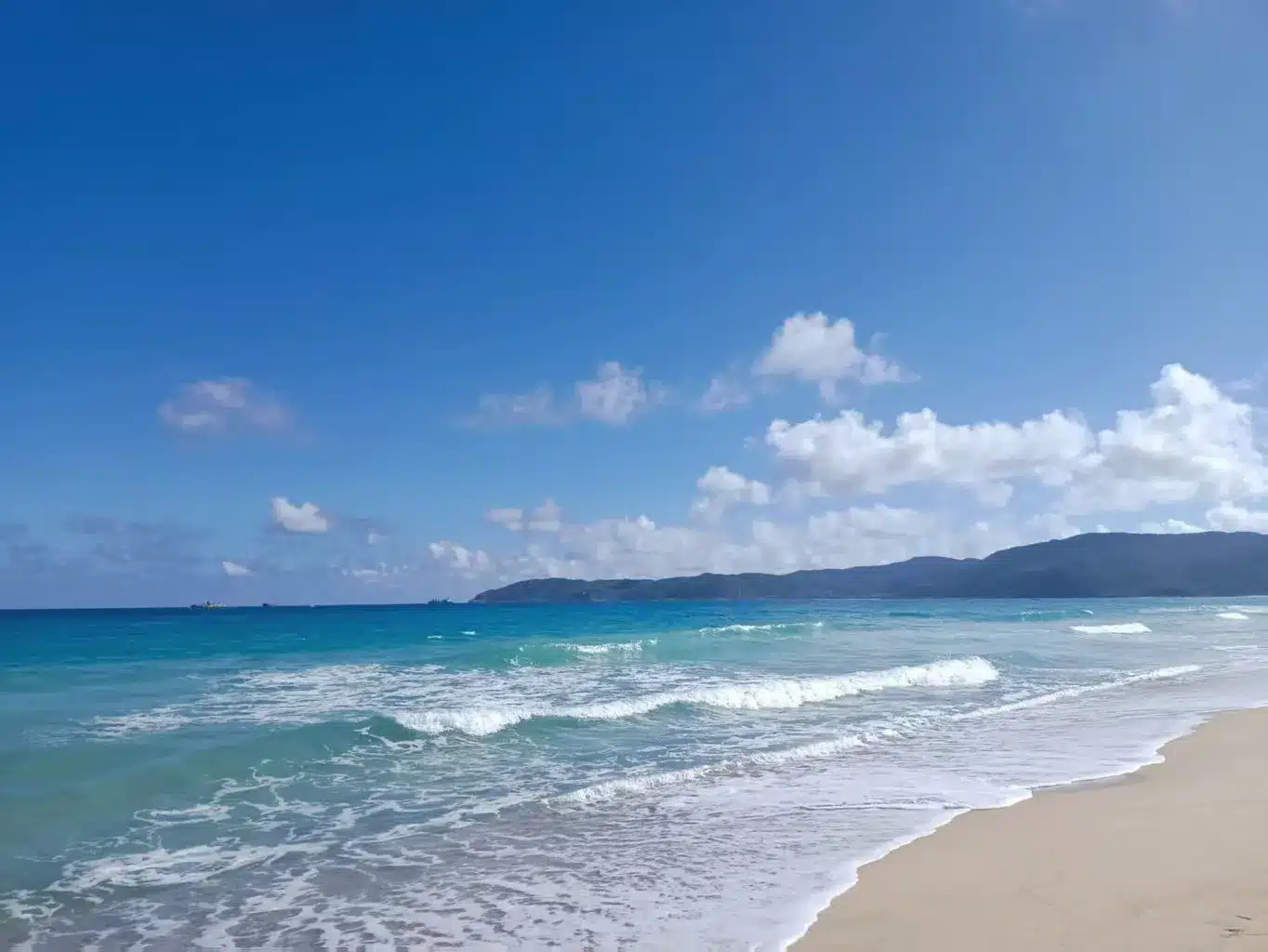 10 самых красивых пляжей Китая