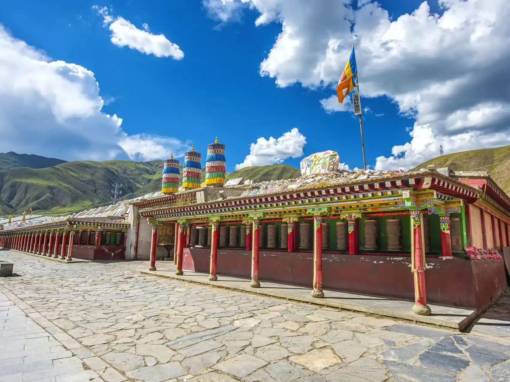 Монастырь Сэра в Тибете