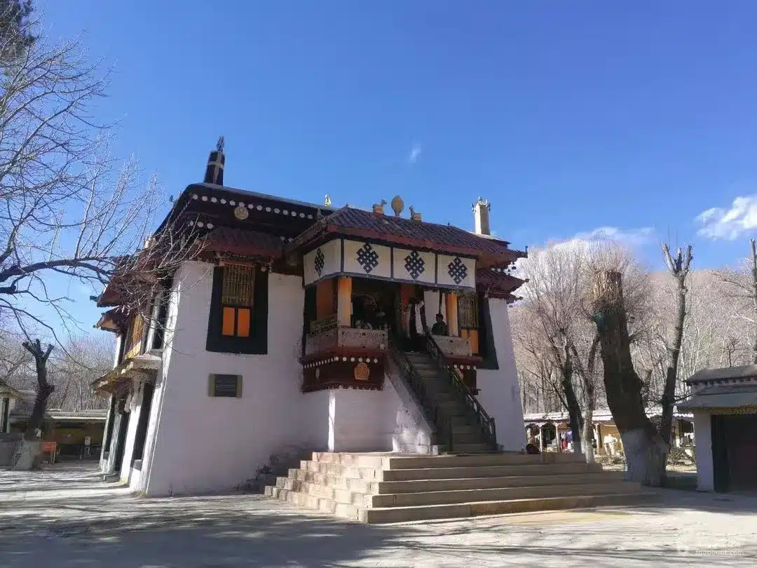 Дворец Кэсан Парка Норбулинка