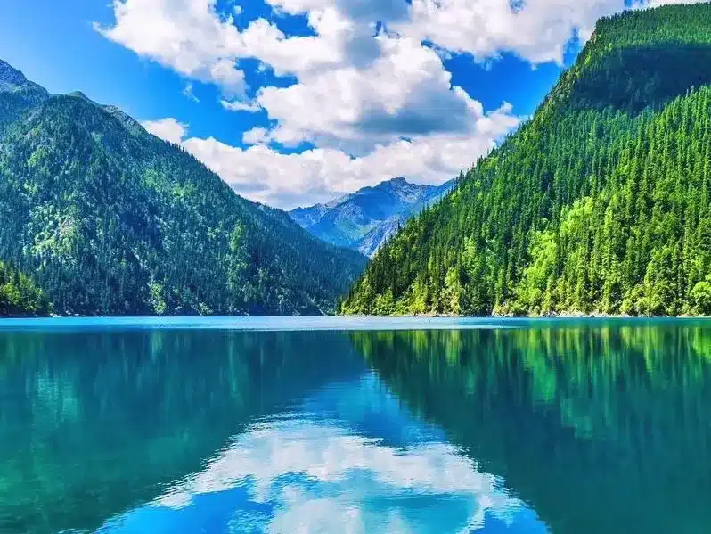 Тур Чэнду-Цзючжайгоу-Хуанлун-Чэнду: Цзючжайгоу