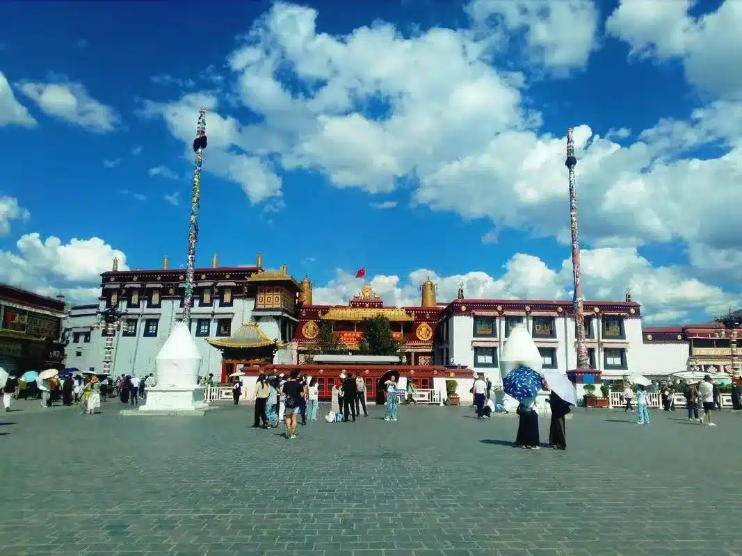 Храм Джоканг в Тибете