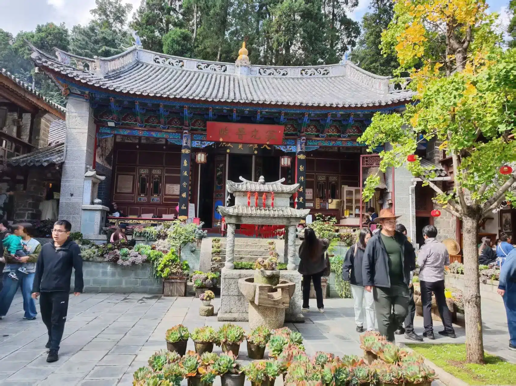 Горы Цаншань в Дали - Монастырь Цзичжаоань