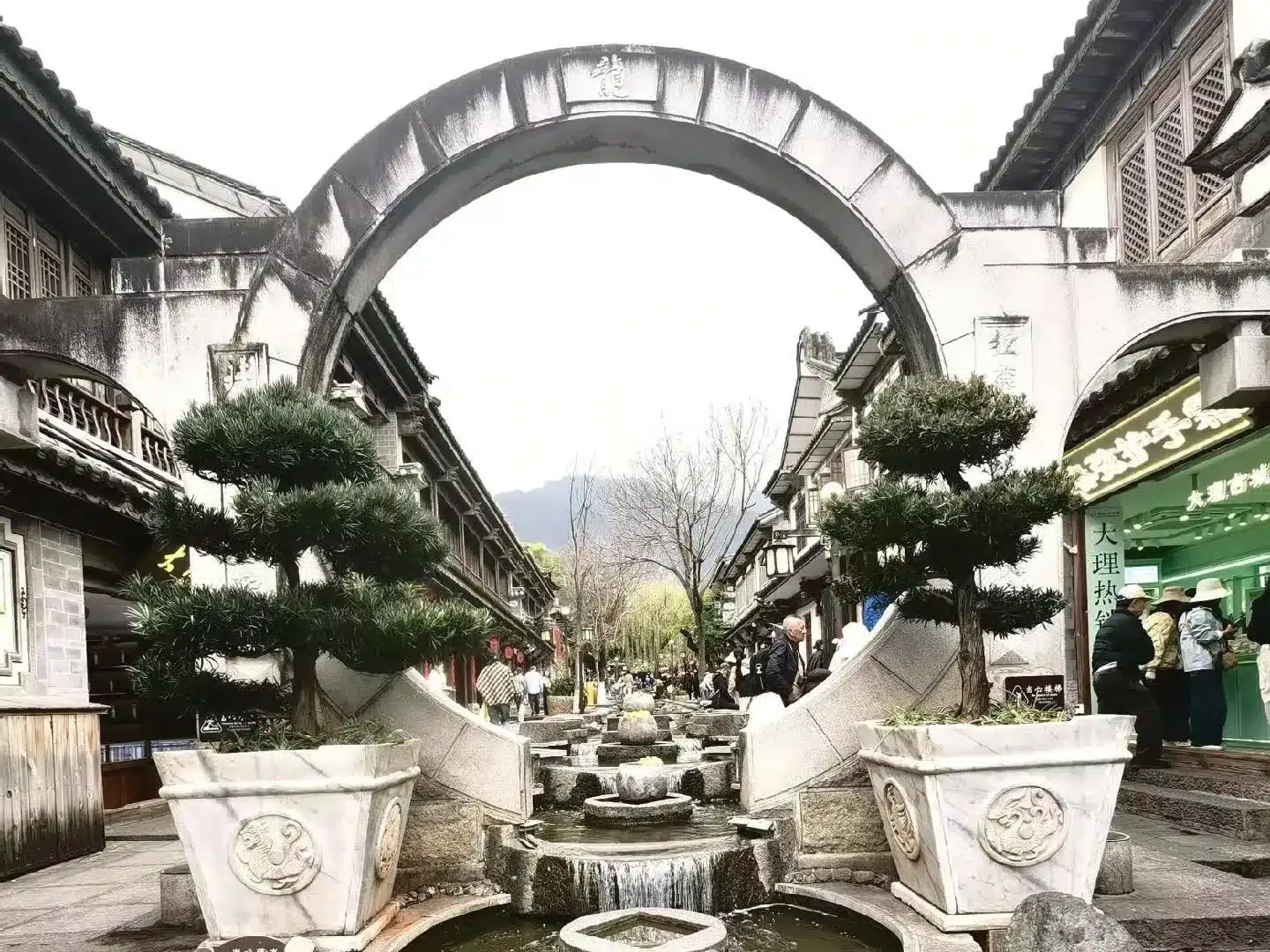 Древний город Дали в Юньнане - Улица Хунлунцзин