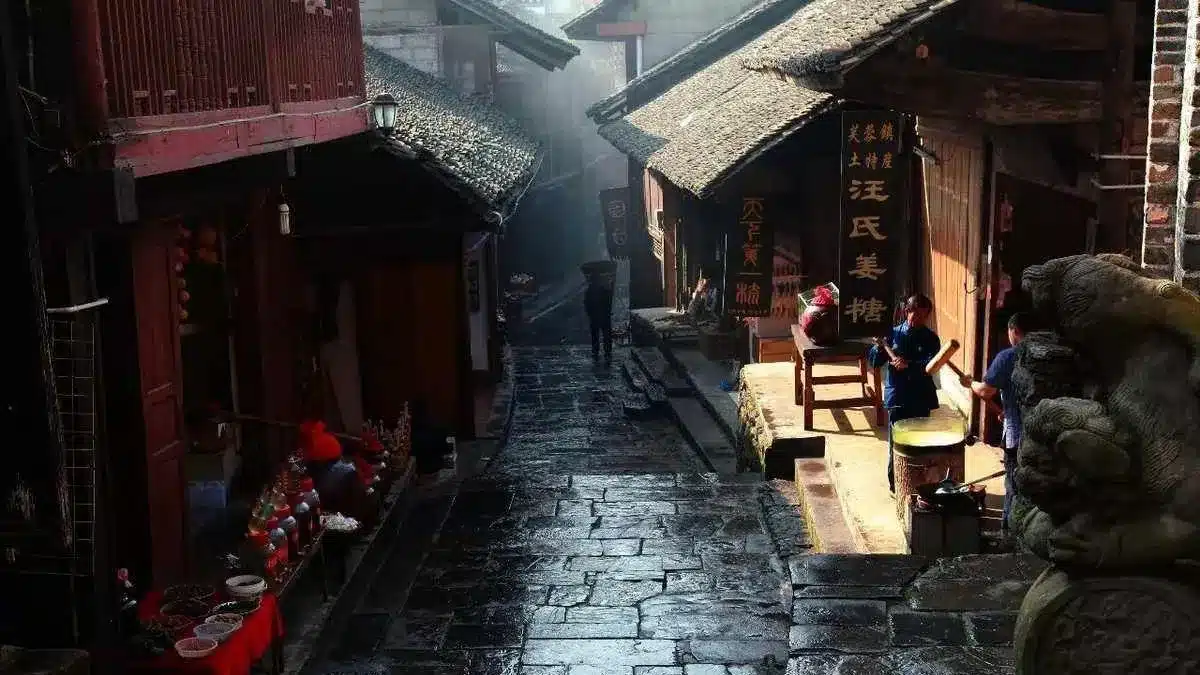 Пятимильная каменная улица