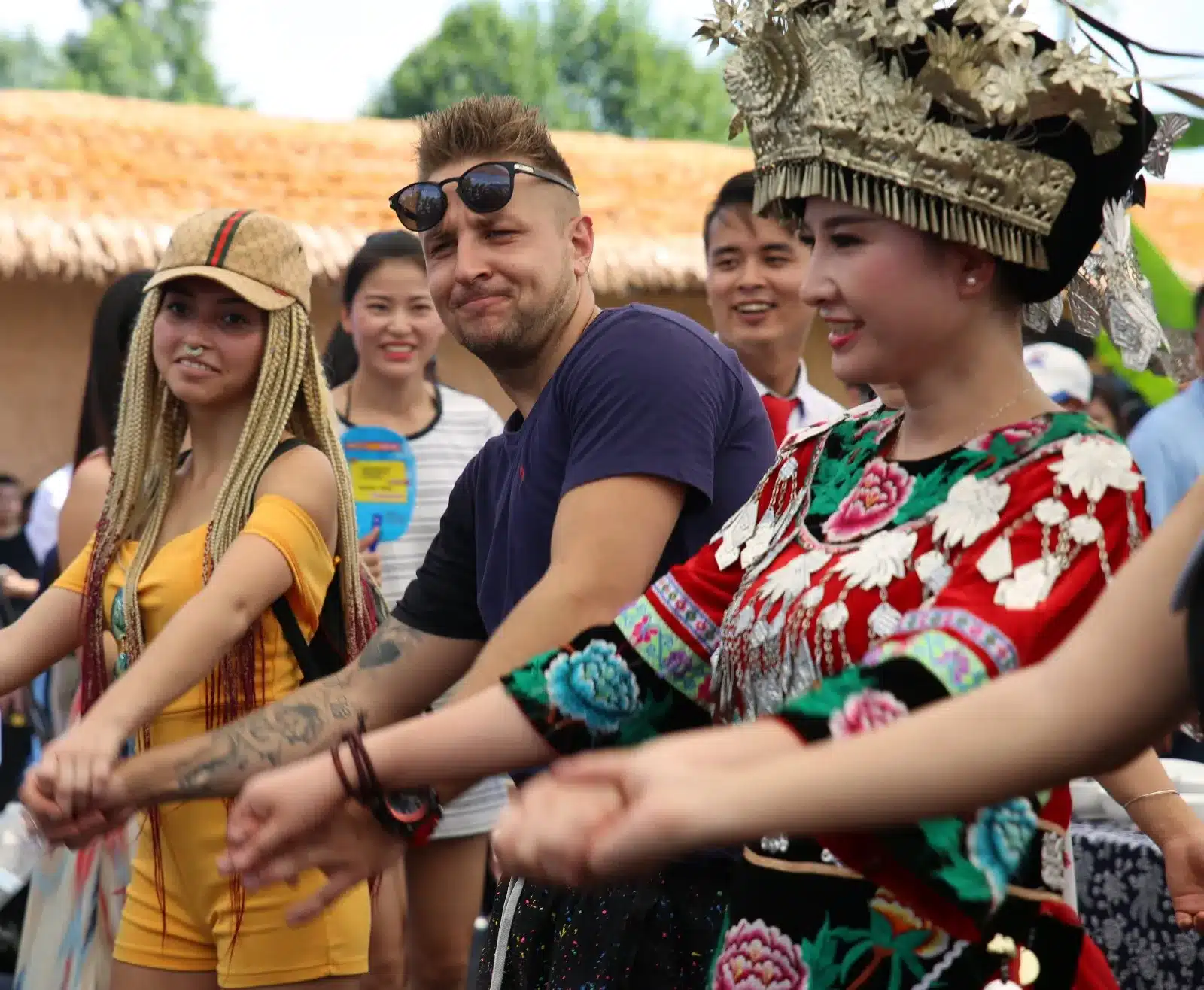 Туцзя танец