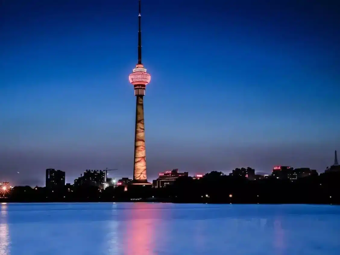 Пекинская телебашня — обзорная площадка и символ города