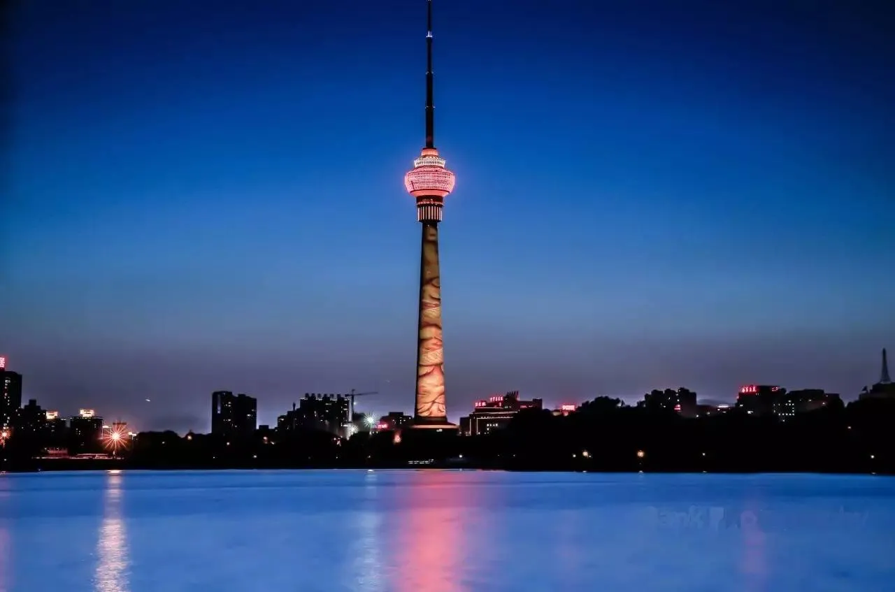 Башня Центрального телевидения в Пекине