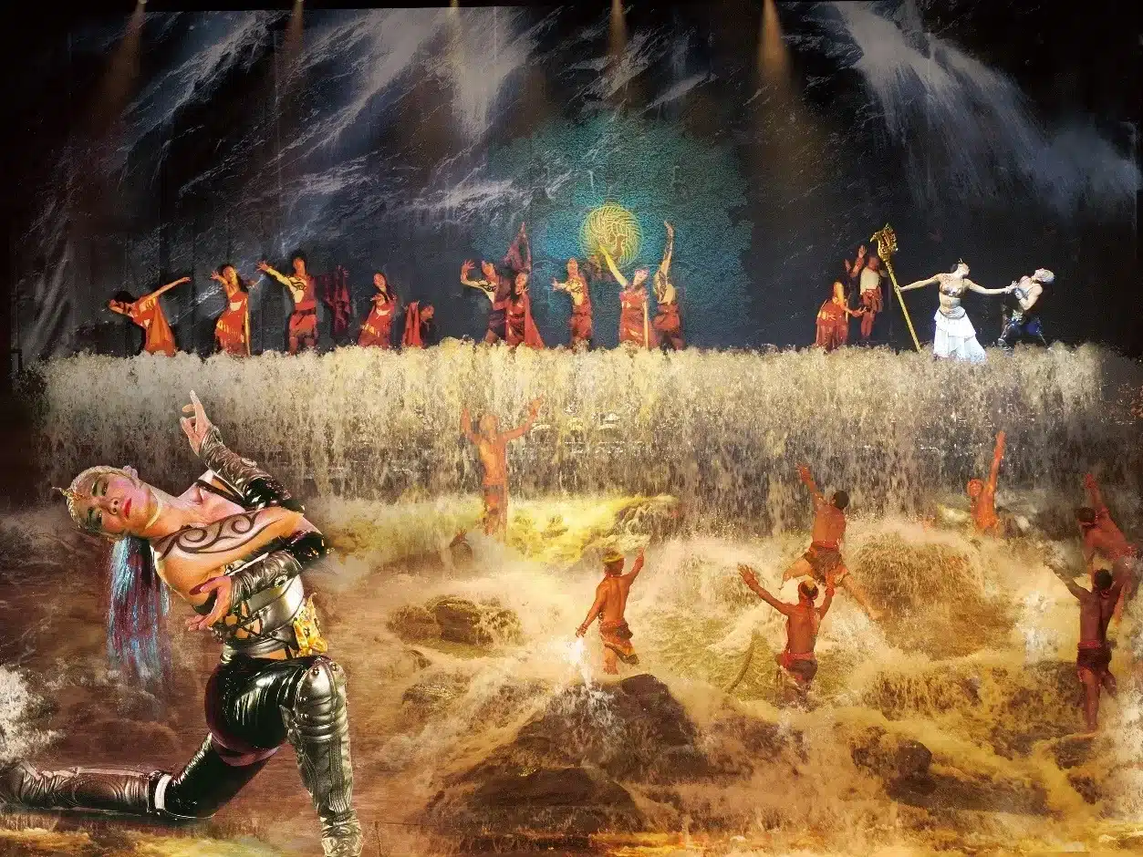 Шоу «Династия золотой маски» в Пекине — красота и зрелище