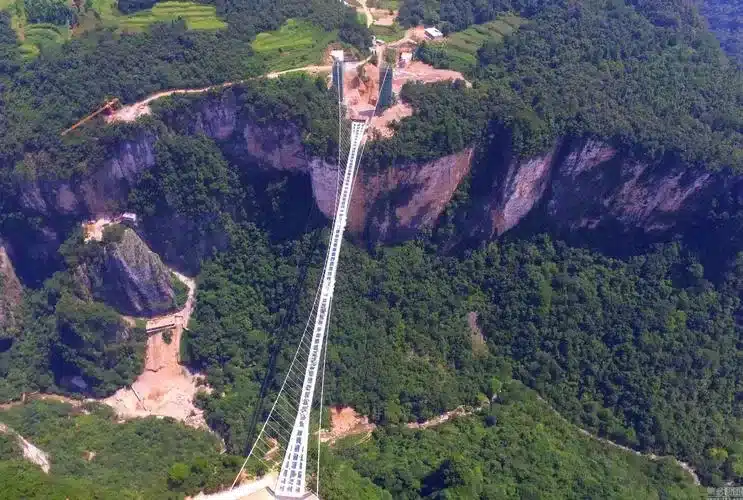 Стеклянный мост в Большой Каньоне