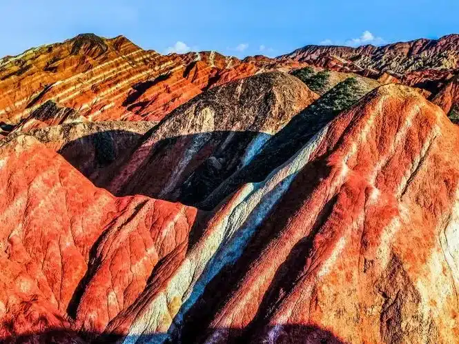 Тур в Чжанъе — Радужные горы Данься, каньоны и древние храмы