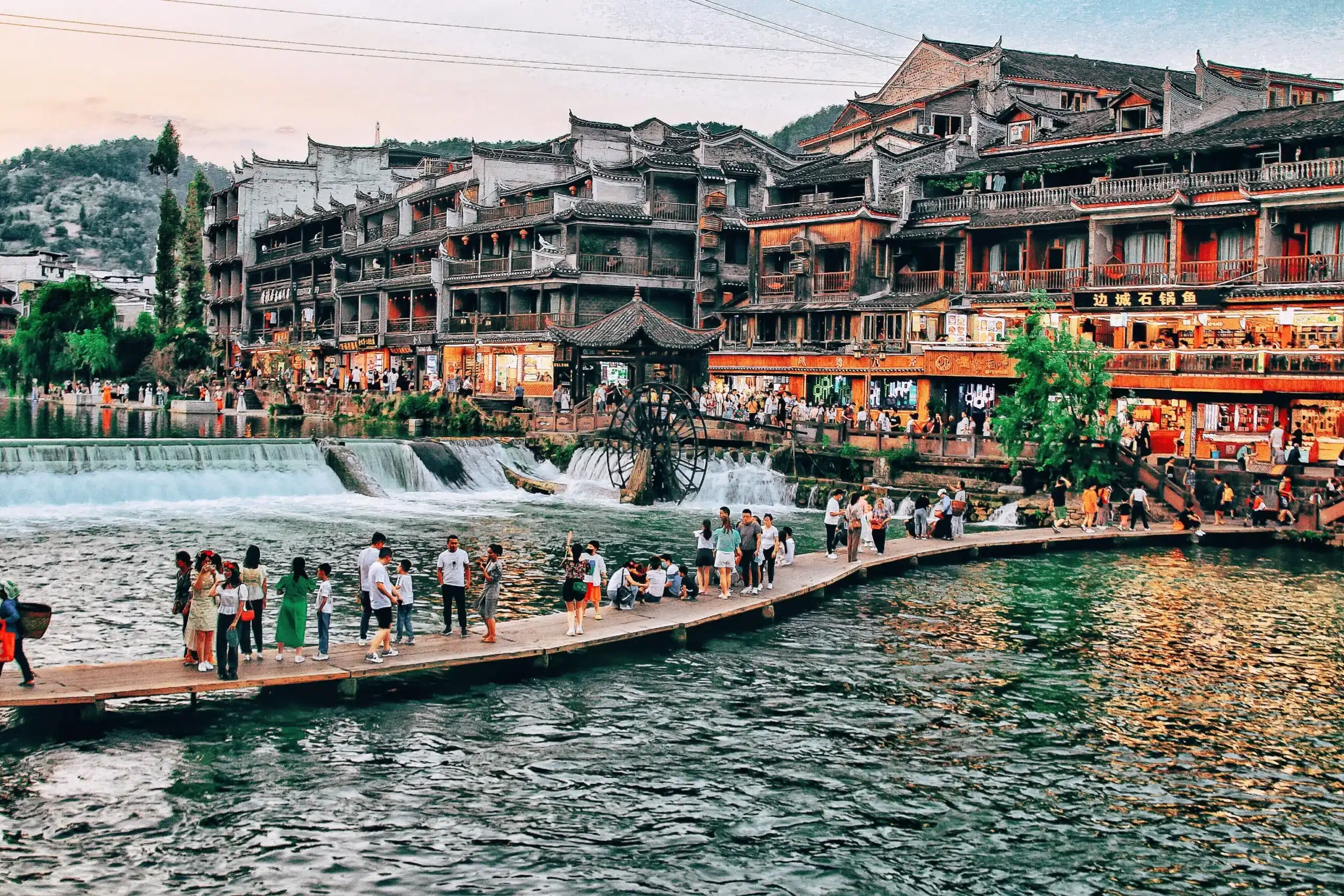 Древний город Фэнхуан