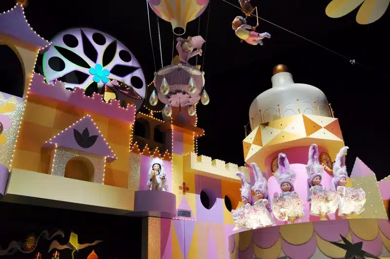 Мир фантазий-Тур в Диснейленд Гонконга на 1 день