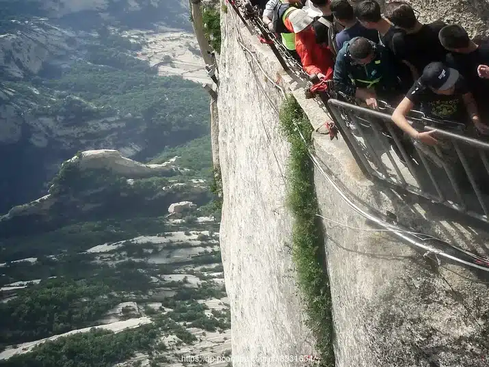Тур в Сиань на 3 дня: Хуашань, терракотовая армия и древний город