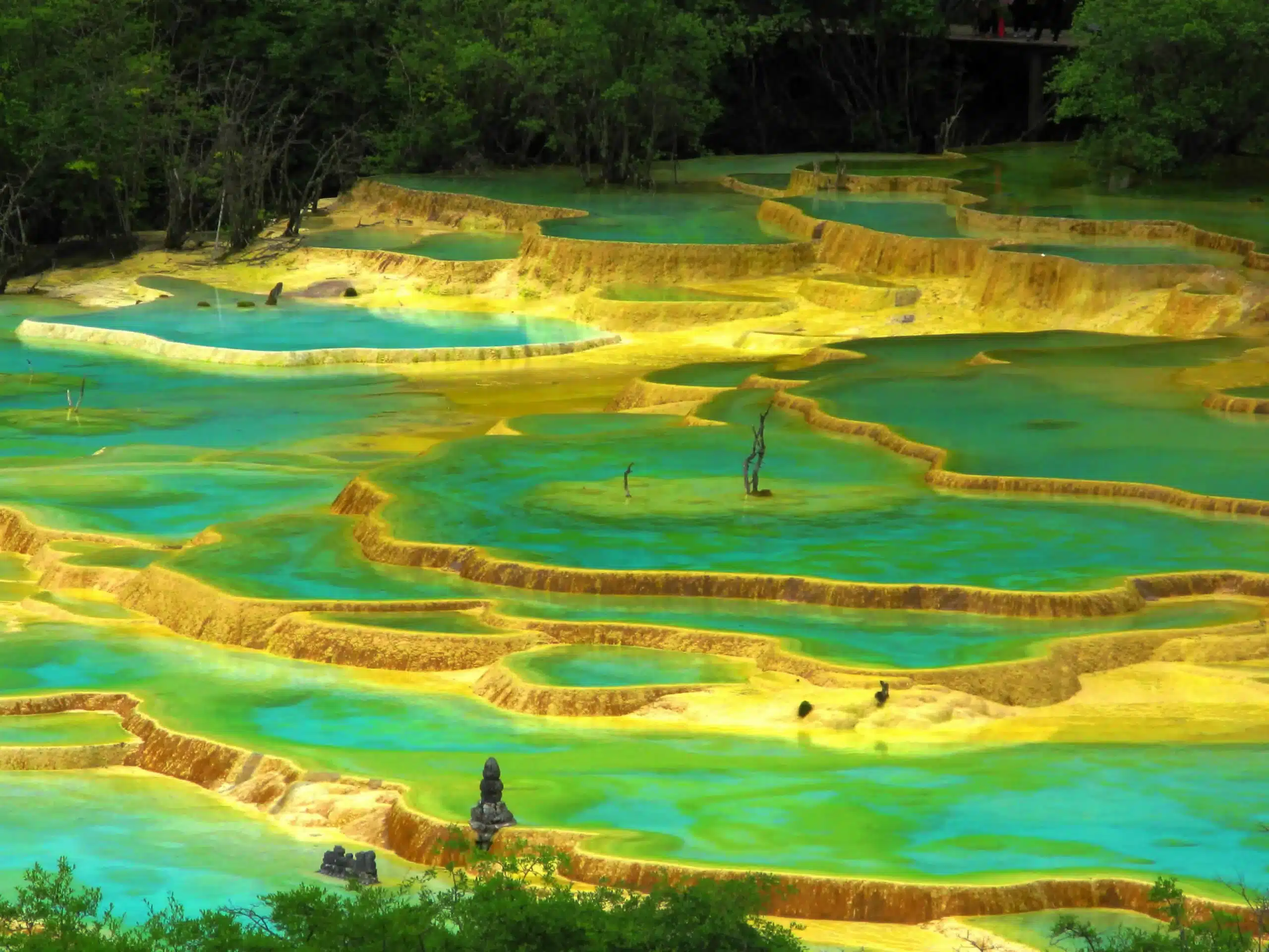 Бассейн пяти цветов