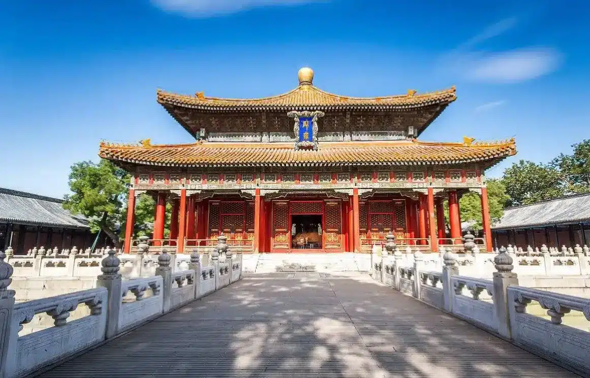 Храм Конфуция и музей Имперского колледжа в Пекине